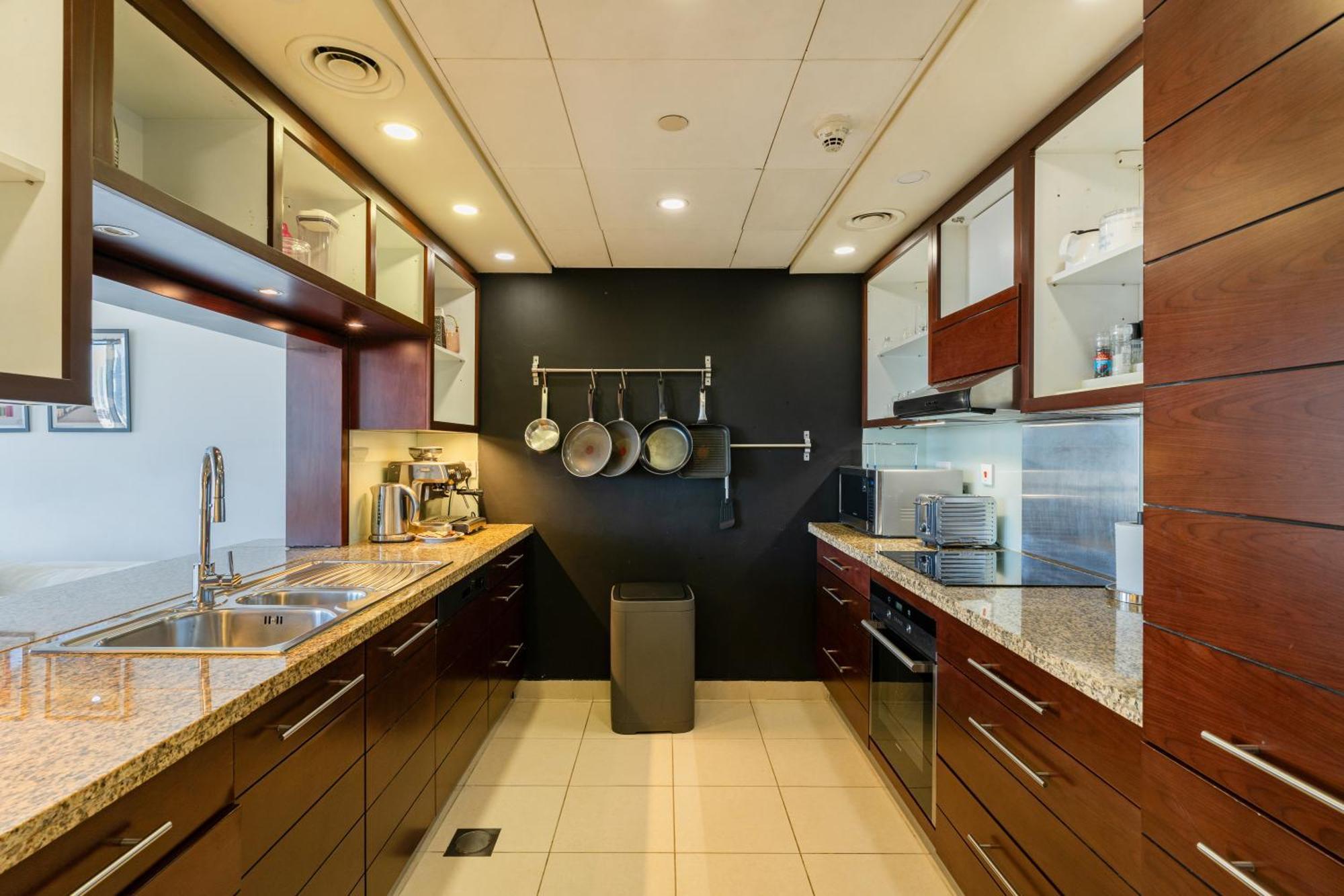 Chic 2Br Apartment, Prime Location Near Dubai Mall - Allsopp&Allsopp Buitenkant foto
